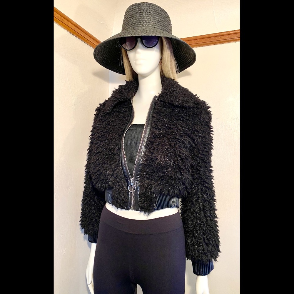 ASTR - The Label Black Faux Fur Cafe Jacket - Sz  Sm